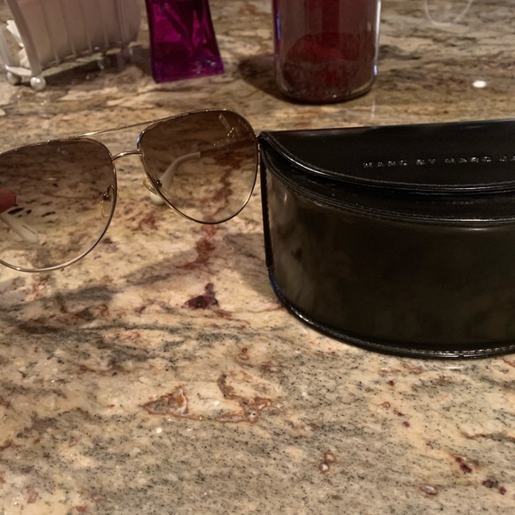 Marc Jacobs Aviator sunglasses